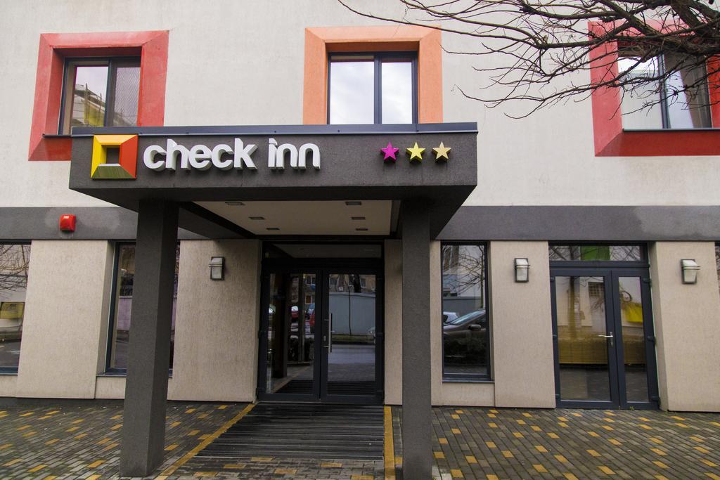 Hotel Check Inn Timisoara Exterior foto